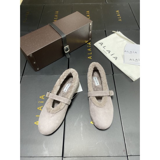 Alaia Shoes Women Top Quality
size 35-41
