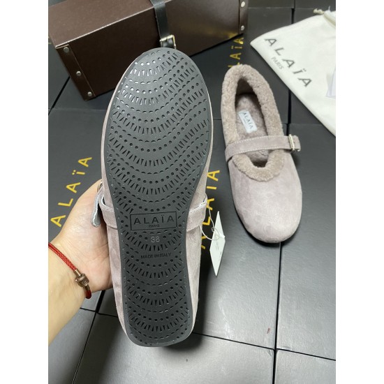 Alaia Shoes Women Top Quality
size 35-41