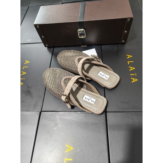 Alaia Shoes Women Top Quality
size 35-41