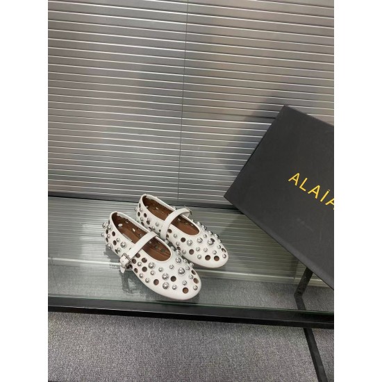Alaia Shoes Women Top Quality
size 35-41
