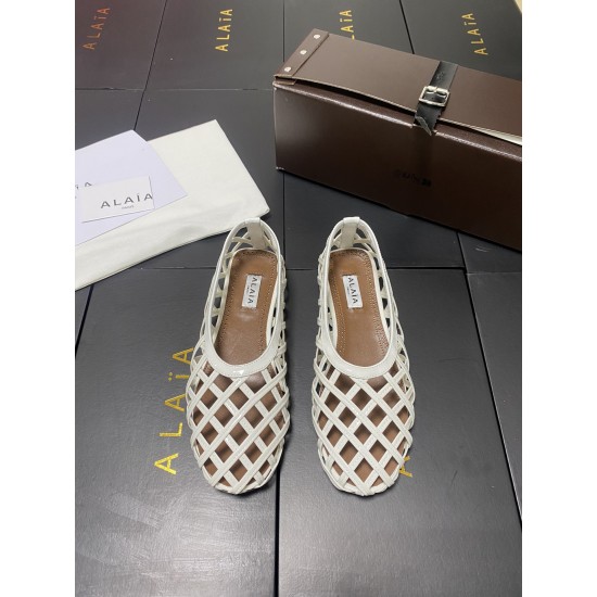 Alaia Shoes Women Top Quality
size 35-41