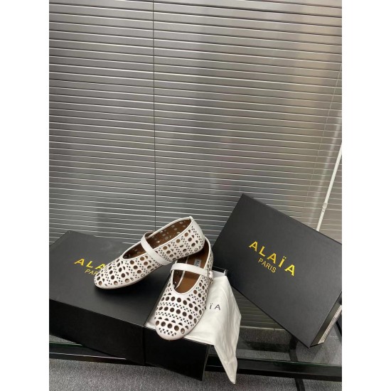 Alaia Shoes Women Top Quality
size 35-41