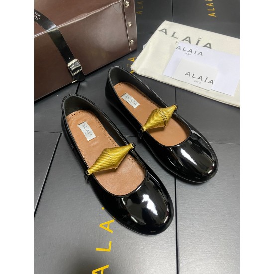 Alaia Shoes Women Top Quality
size 35-41