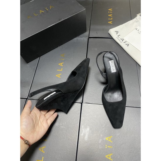 Alaia Shoes Women Top Quality
size 35-41