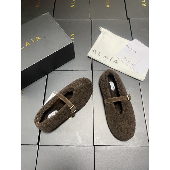 Alaia Shoes Women Top Quality
size 35-41