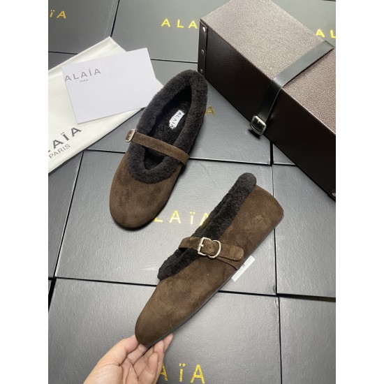 Alaia Shoes Women Top Quality
size 35-41