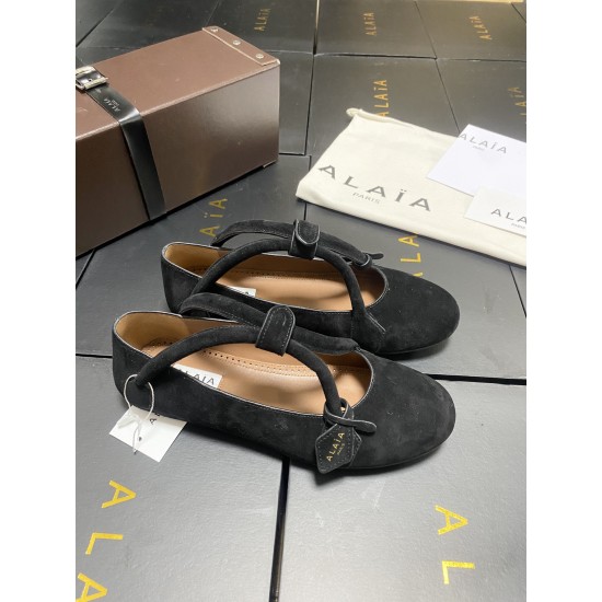 Alaia Shoes Women Top Quality
size 35-41