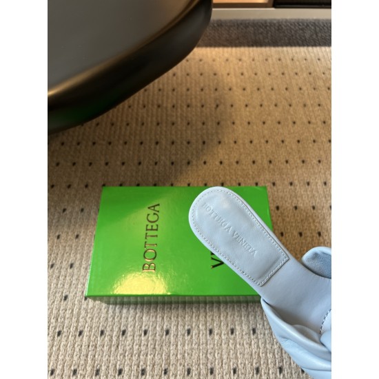 BV slippers