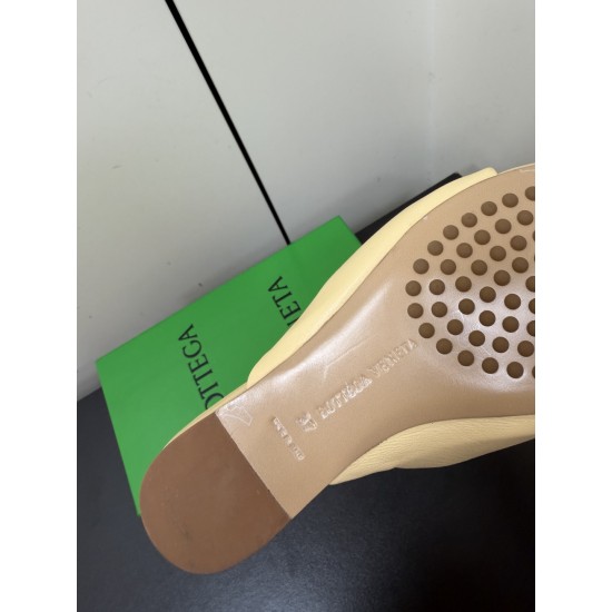 BV slippers