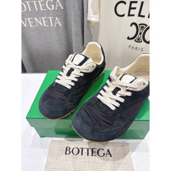 BV Shoes Casual Shoes Best Quality
Women 35-42
Men 39-46
