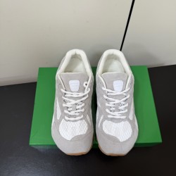 BV Shoes Casual Shoes Best Quality
Women 35-42
Men 39-46
