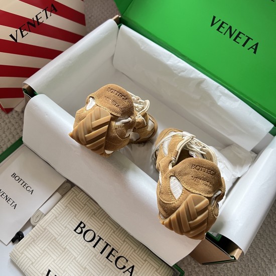 BV Shoes Casual Shoes Best Quality
Women 35-42
Men 39-46
