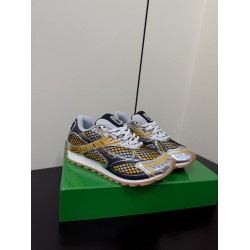BV Shoes Casual Shoes Best Quality
Women 35-42
Men 39-46
