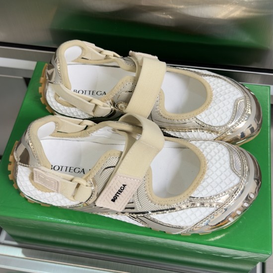 BV Shoes Casual Shoes Best Quality
Women 35-42
Men 39-46
