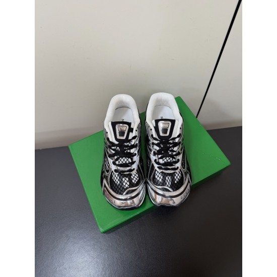 BV Shoes Casual Shoes Best Quality
Women 35-42
Men 39-46
