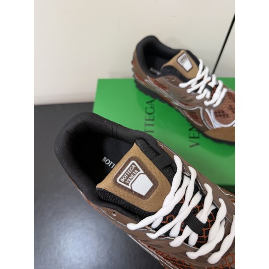 BV Shoes Casual Shoes Best Quality
Women 35-42
Men 39-46
