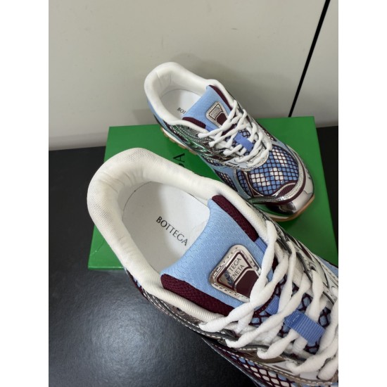 BV Shoes Casual Shoes Best Quality
Women 35-42
Men 39-46
