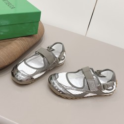 BV Shoes Casual Shoes Best Quality
Women 35-42
Men 39-46
