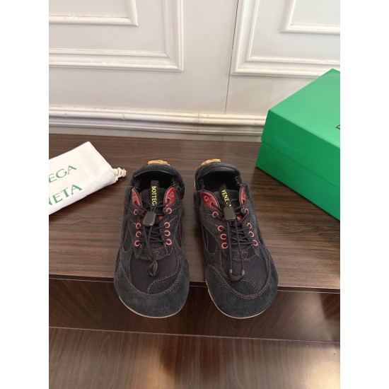 BV Shoes Casual Shoes Best Quality
Women 35-42
Men 39-46
