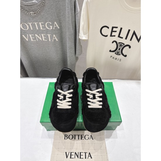BV Shoes Casual Shoes Best Quality
Women 35-42
Men 39-46
