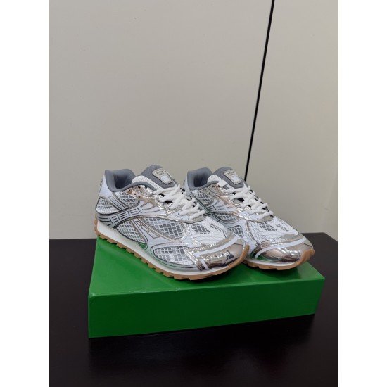 BV Shoes Casual Shoes Best Quality
Women 35-42
Men 39-46
