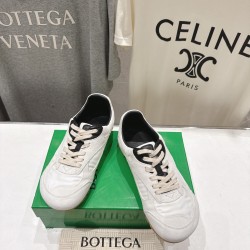 BV Shoes Casual Shoes Best Quality
Women 35-42
Men 39-46
