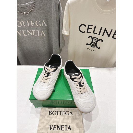 BV Shoes Casual Shoes Best Quality
Women 35-42
Men 39-46
