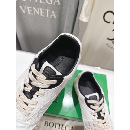 BV Shoes Casual Shoes Best Quality
Women 35-42
Men 39-46
