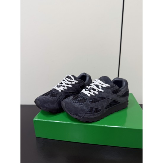 BV Shoes Casual Shoes Best Quality
Women 35-42
Men 39-46
