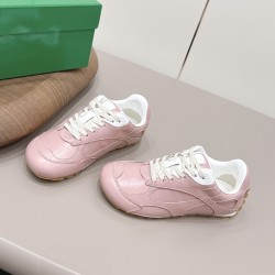 BV Shoes Casual Shoes Best Quality
Women 35-42
Men 39-46
