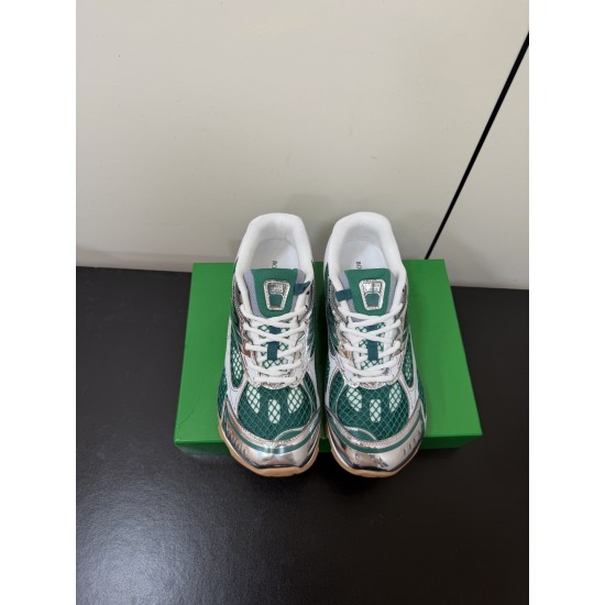 BV Shoes Casual Shoes Best Quality
Women 35-42
Men 39-46

