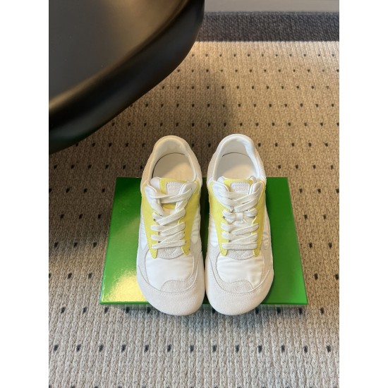 BV Shoes Casual Shoes Best Quality
Women 35-42
Men 39-46
