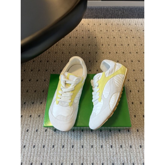 BV Shoes Casual Shoes Best Quality
Women 35-42
Men 39-46
