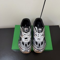 BV Shoes Casual Shoes Best Quality
Women 35-42
Men 39-46
