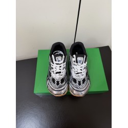 BV Shoes Casual Shoes Best Quality
Women 35-42
Men 39-46
