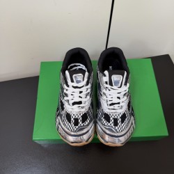 BV Shoes Casual Shoes Best Quality
Women 35-42
Men 39-46
