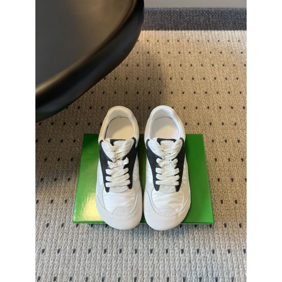 BV Shoes Casual Shoes Best Quality
Women 35-42
Men 39-46
