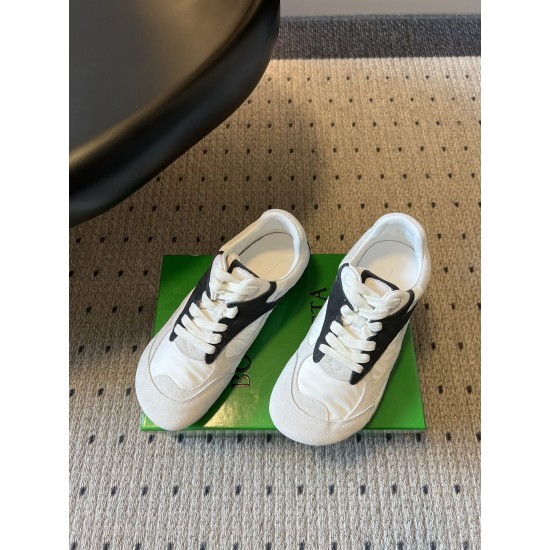 BV Shoes Casual Shoes Best Quality
Women 35-42
Men 39-46
