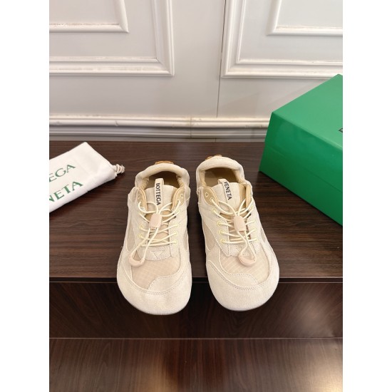 BV Shoes Casual Shoes Best Quality
Women 35-42
Men 39-46
