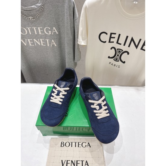 BV Shoes Casual Shoes Best Quality
Women 35-42
Men 39-46
