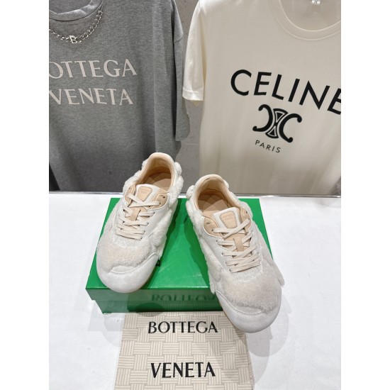 BV Shoes Casual Shoes Best Quality
Women 35-42
Men 39-46
