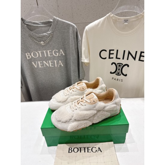 BV Shoes Casual Shoes Best Quality
Women 35-42
Men 39-46
