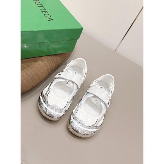BV Shoes Casual Shoes Best Quality
Women 35-42
Men 39-46
