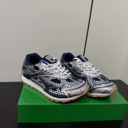BV Shoes Casual Shoes Best Quality
Women 35-42
Men 39-46
