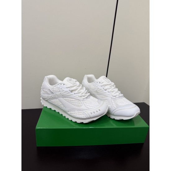 BV Shoes Casual Shoes Best Quality
Women 35-42
Men 39-46
