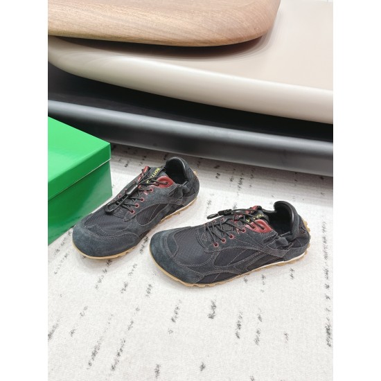 BV Shoes Casual Shoes Best Quality
Women 35-42
Men 39-46
