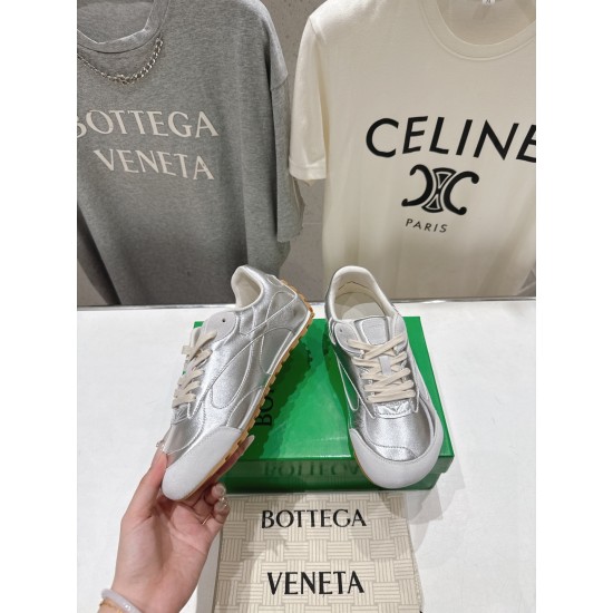 BV Shoes Casual Shoes Best Quality
Women 35-42
Men 39-46
