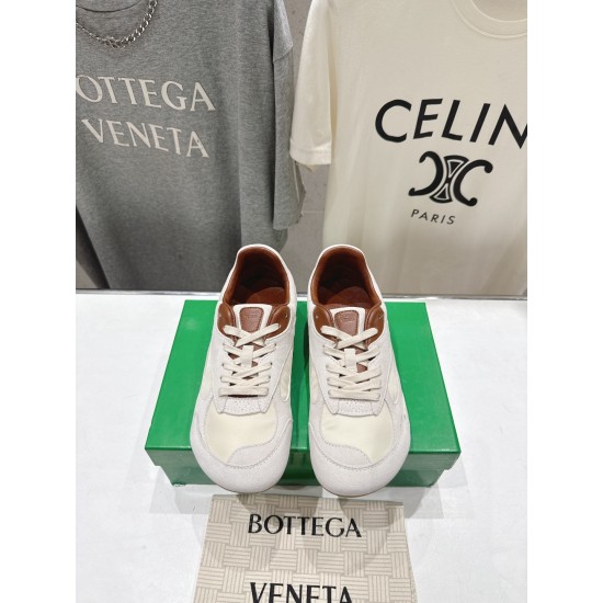 BV Shoes Casual Shoes Best Quality
Women 35-42
Men 39-46
