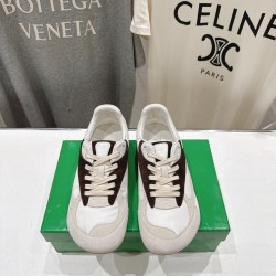 BV Shoes Casual Shoes Best Quality
Women 35-42
Men 39-46
