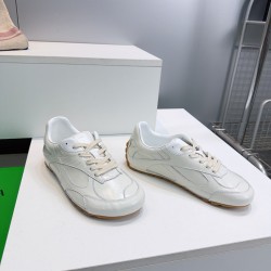 BV Shoes Casual Shoes Best Quality
Women 35-42
Men 39-46
